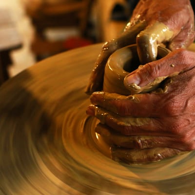 Cursus: Keramiek - Handvormen & draaien